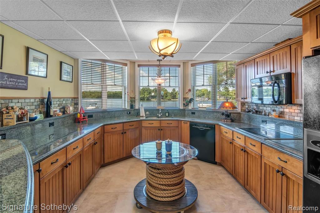 2541 Kingston Road Leonard, MI 48367 - Photo 54 of 62