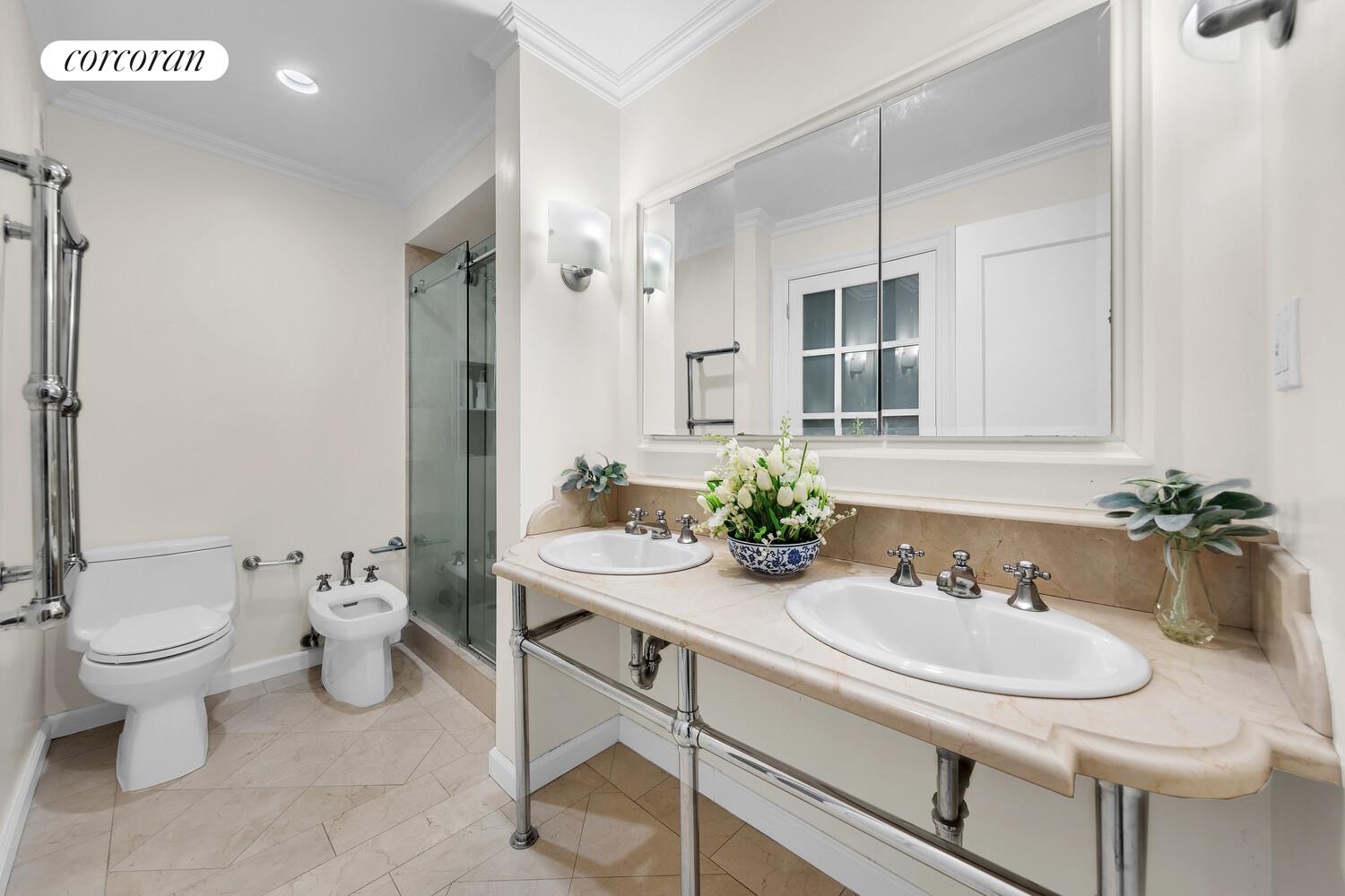 10 West 66th Street, Unit 27F Manhattan, NY 10023 - Photo 10 of 13