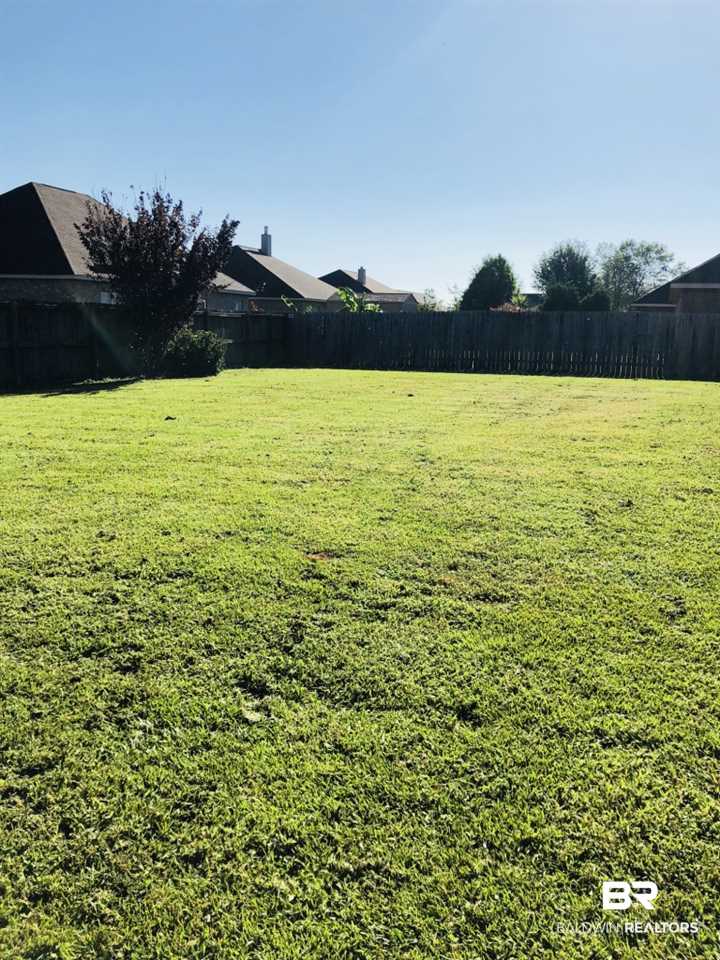 17178 Bankhead Boulevard Fairhope, AL 36532 - Photo 22 of 30 Large Fenced Backyard