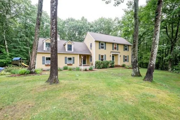 $887,900 | 45 Blossom Road, Windham, NH 03087