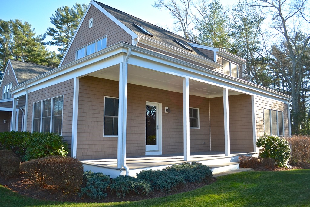 4 Hathaway Pond Circle, Unit 4 Rochester, MA 02770 - Photo 3 of 23 Gallery Image 3