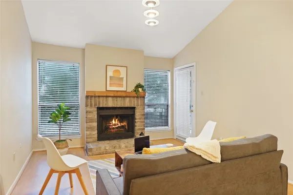 $1,300 | 7950 North Stadium Drive, Unit 200, Houston, TX 77030
