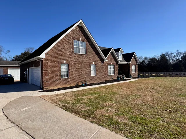 $579,900 | 140 Glider Loop, Eagleville, TN 37060