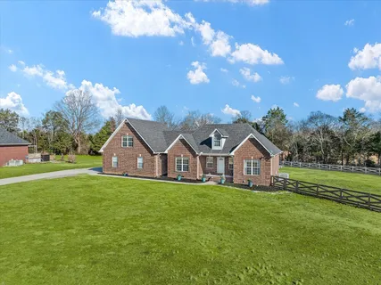 $579,900 | 140 Glider Loop, Eagleville, TN 37060