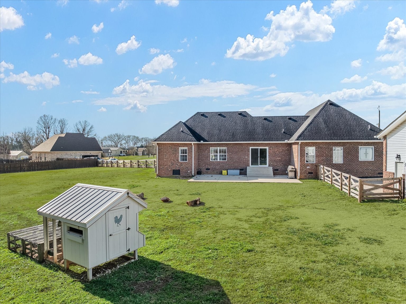140 Glider Loop Eagleville, TN 37060 - Photo 31 of 39 a view of a house with a big yard