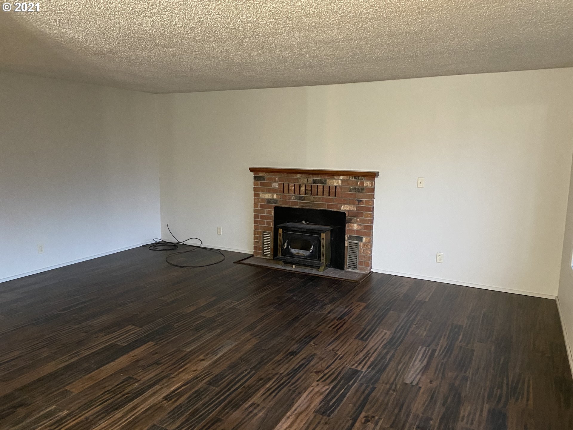1012 55th Place Springfield, OR 97478 - Photo 6 of 31