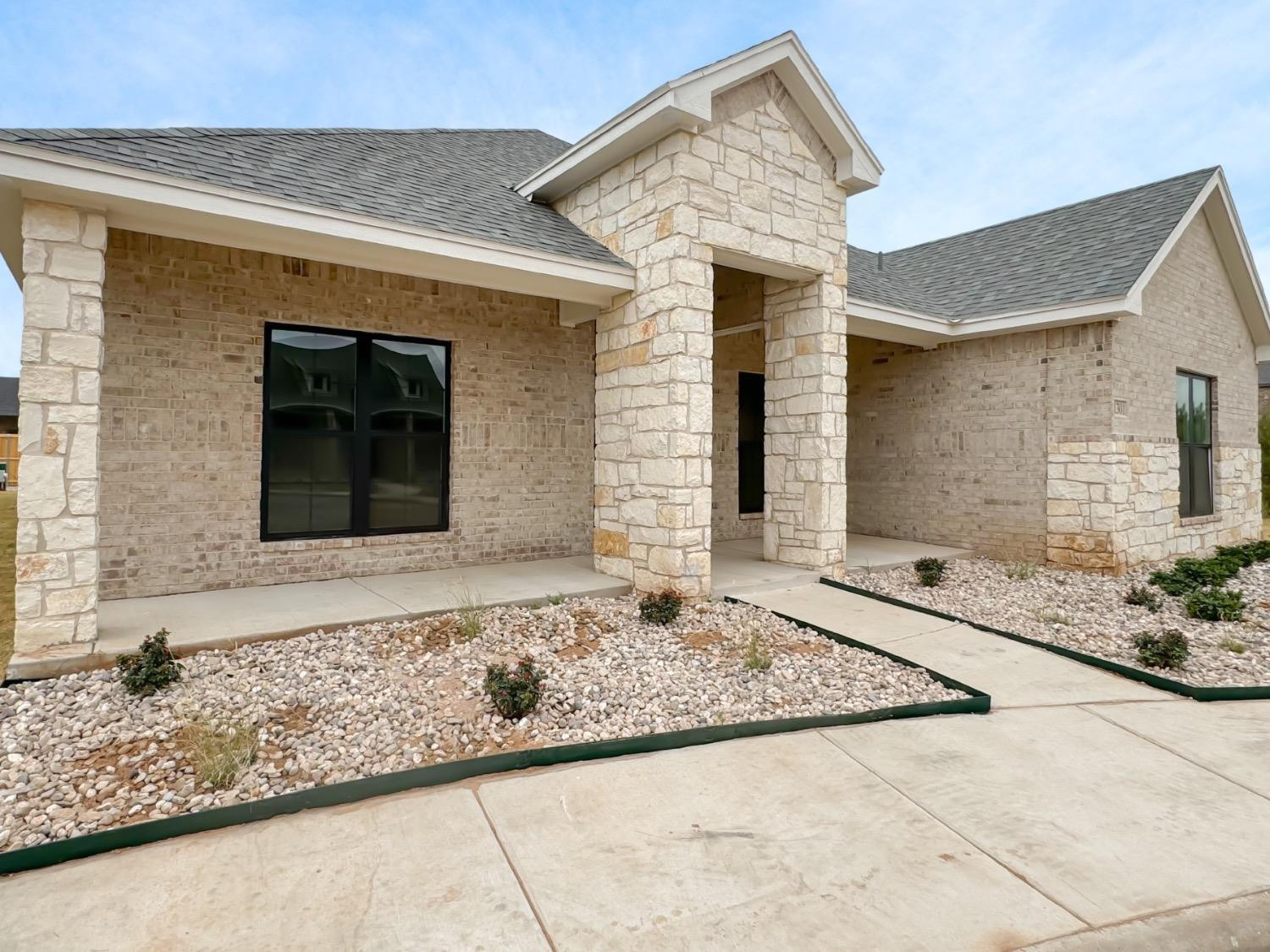 1301 Abbey Road Wolfforth, TX 79382 - Photo 2 of 24