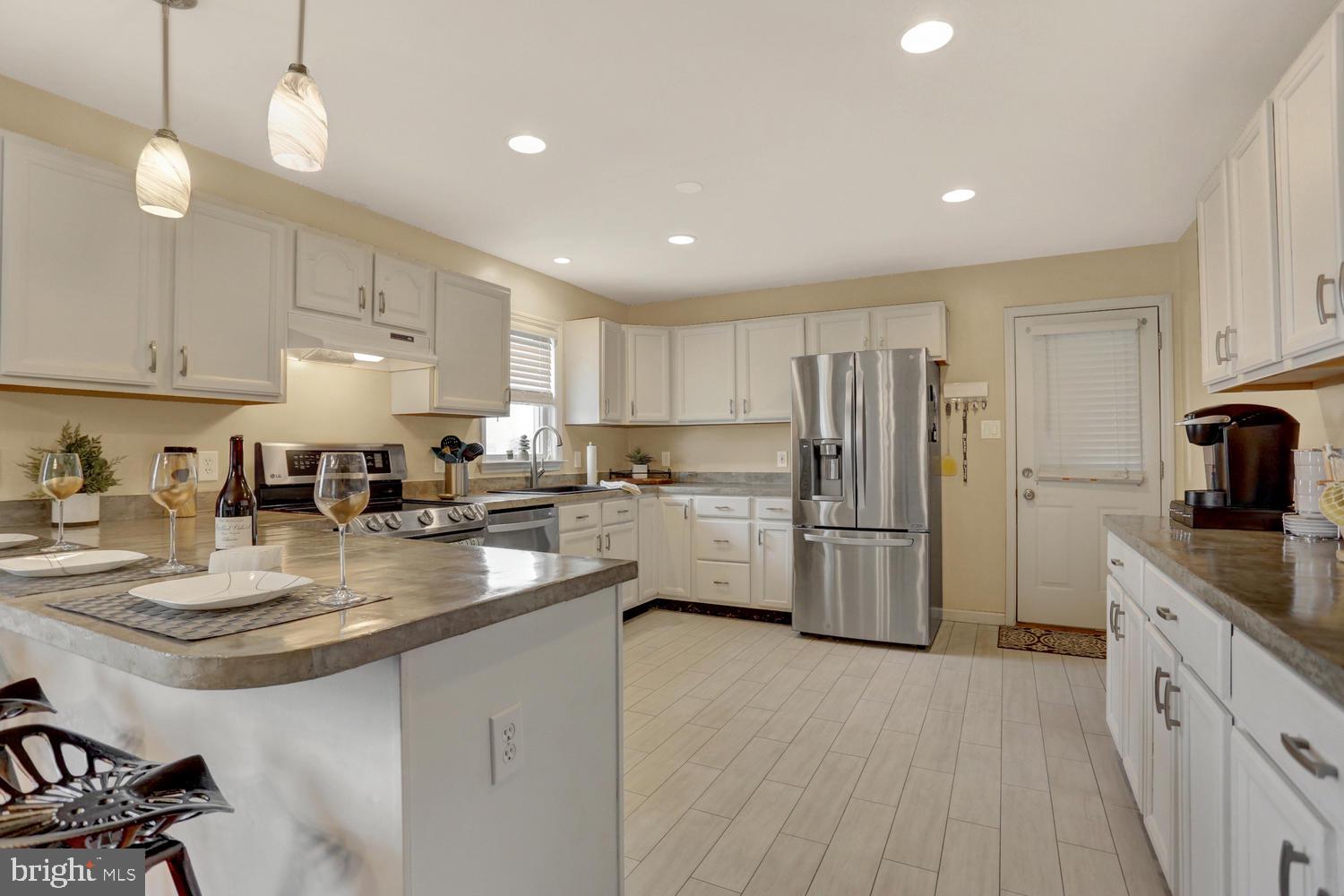 240 Mud College Road Littlestown, PA 17340 - Photo 11 of 36 ..brand new stainless steel appliances ...