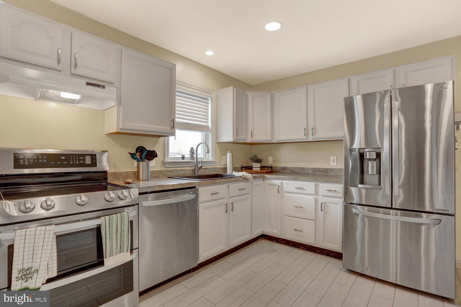 240 Mud College Road Littlestown, PA 17340 - Photo 13 of 36 discriminating chef. Did we mention a pantry too
