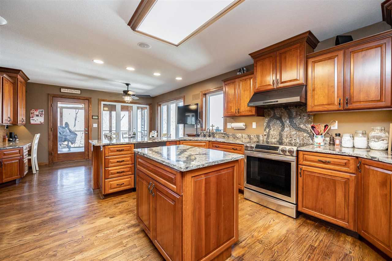 1209 Holmans Road Mount Vernon, IA 52314 - Photo 23 of 56 Gallery Image 23