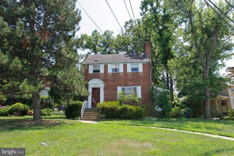 2600 Ross Road Chevy Chase, MD 20815 - Photo 9 of 9 Exterior (Main)