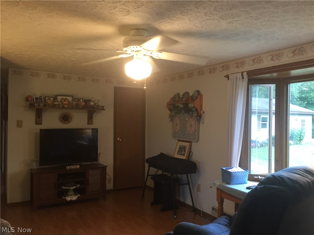 8050 Corwin Road Cumberland, OH 43732 - Photo 5 of 26