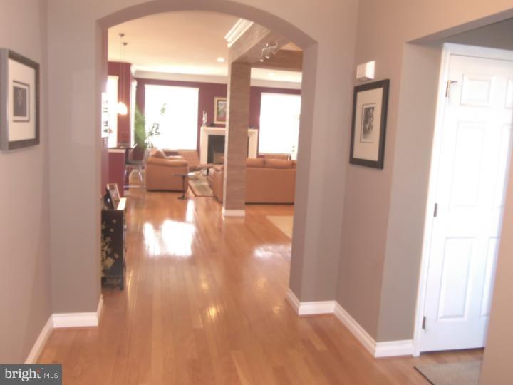 51 Nathaniel Road Holland, PA 18966 - Photo 4 of 25 Gallery Image 4