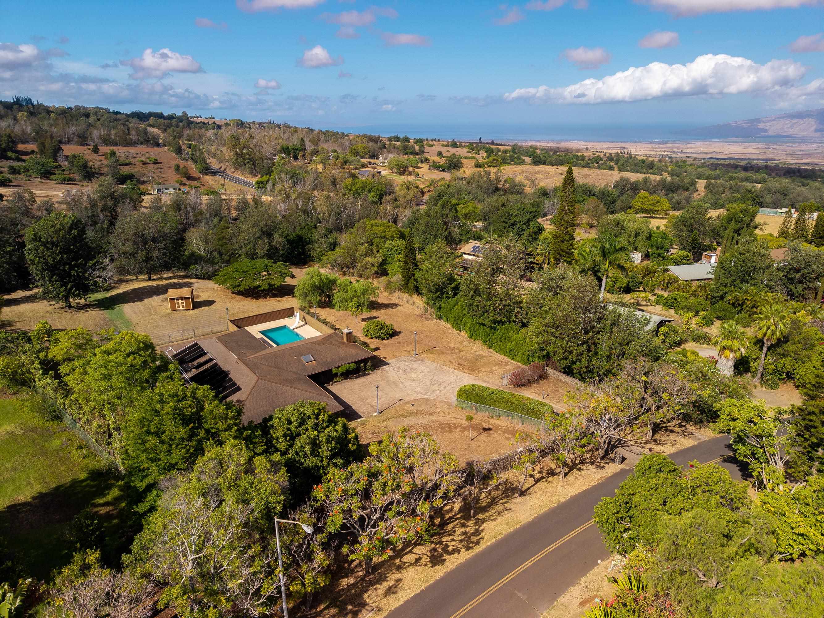 128 Hoopalua Drive Makawao, HI 96768 - Photo 42 of 50 view of an outdoor space and mountain view