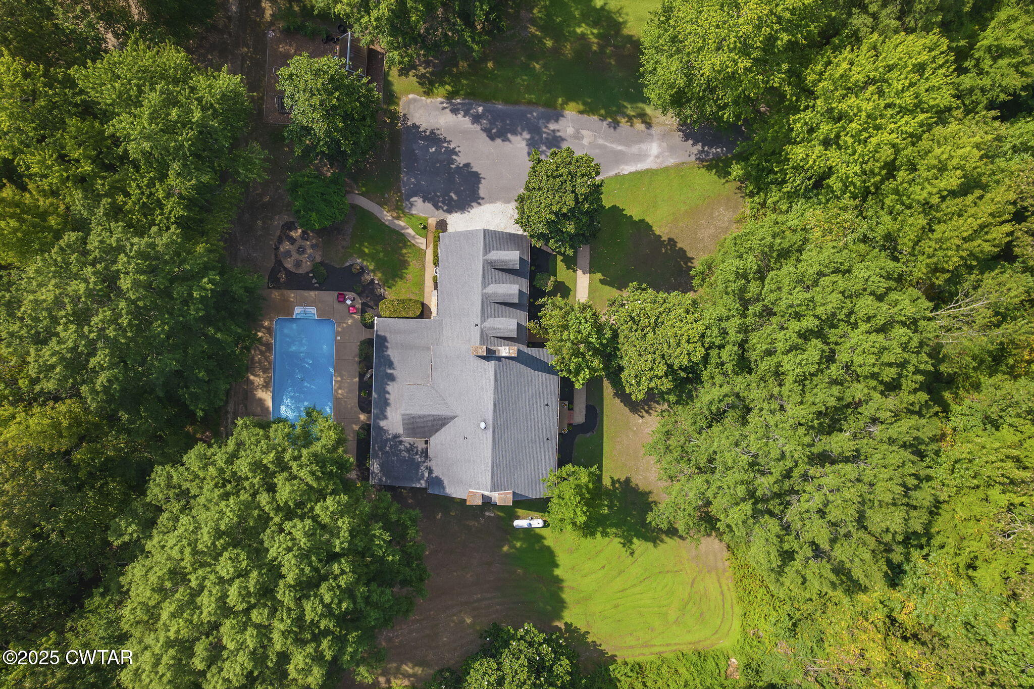 114 Old Stage Road Jackson, TN 38305 - Photo 40 of 50 an aerial view of a house with a yard