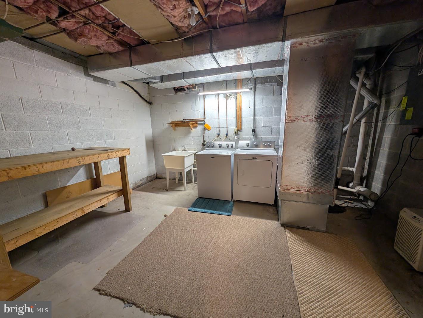 859 Old Silver Springs Road Mechanicsburg, PA 17055 - Photo 27 of 28 a view of utility room
