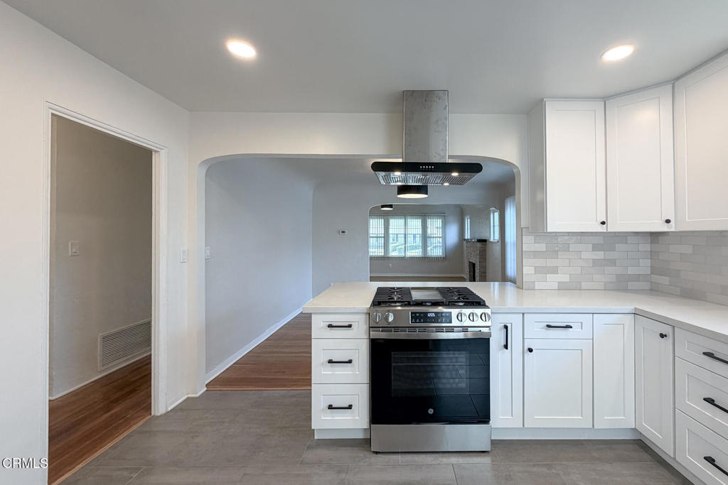 431 Deodar Avenue Oxnard, CA 93030 - Photo 13 of 41