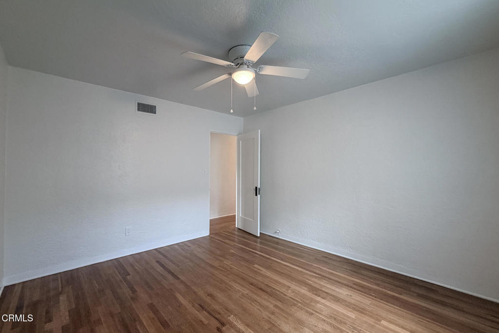 431 Deodar Avenue Oxnard, CA 93030 - Photo 22 of 41