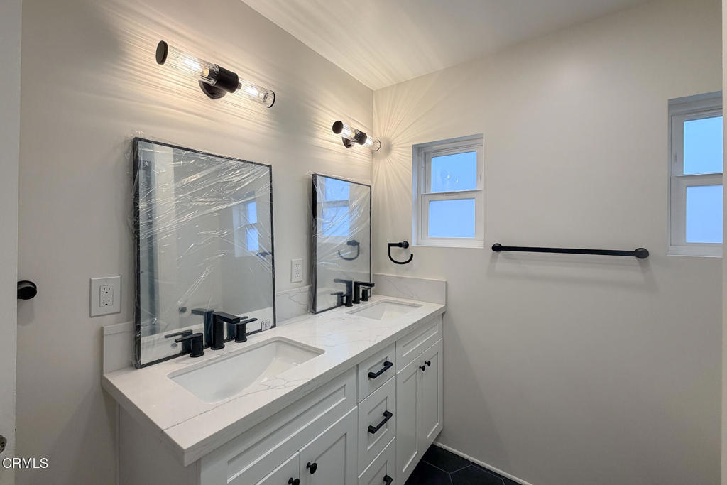 431 Deodar Avenue Oxnard, CA 93030 - Photo 24 of 41