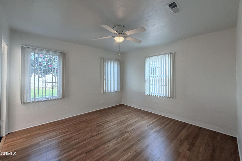 431 Deodar Avenue Oxnard, CA 93030 - Photo 25 of 41