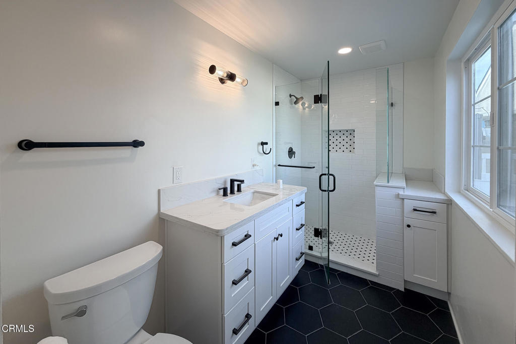 431 Deodar Avenue Oxnard, CA 93030 - Photo 27 of 41