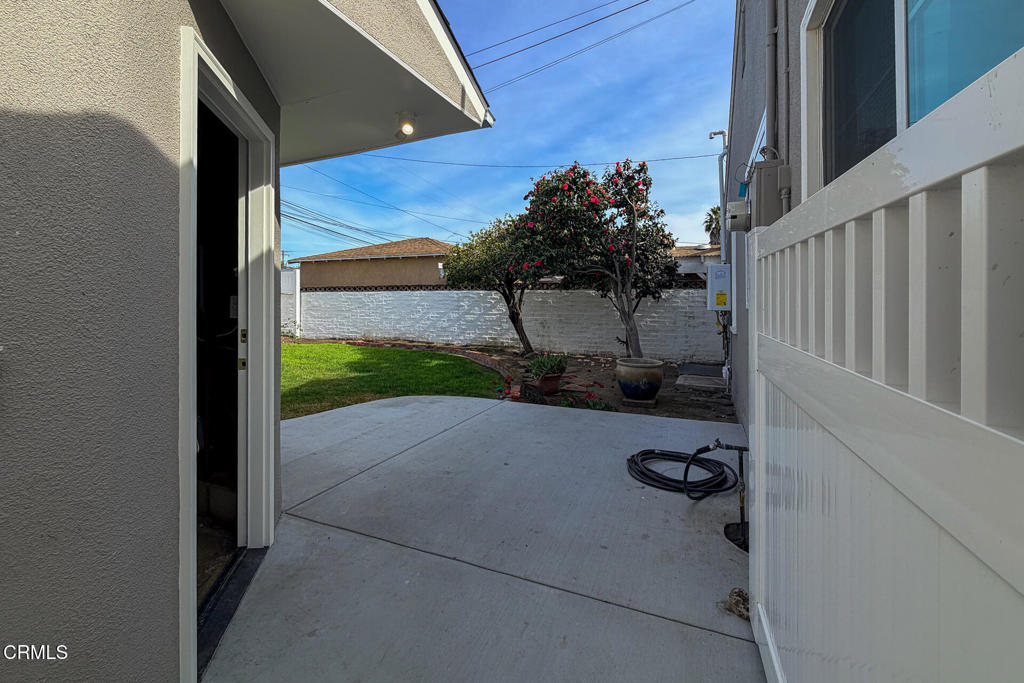 431 Deodar Avenue Oxnard, CA 93030 - Photo 28 of 41