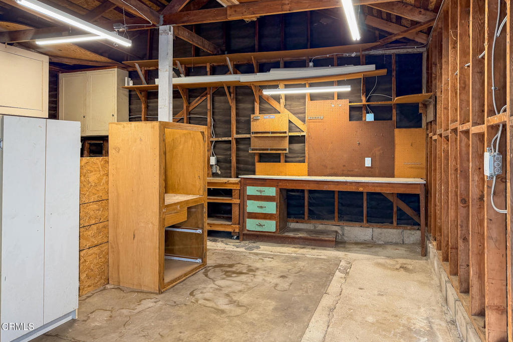 431 Deodar Avenue Oxnard, CA 93030 - Photo 29 of 41