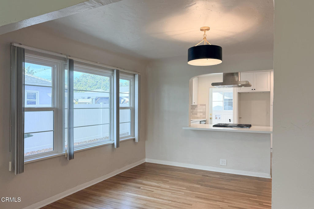 431 Deodar Avenue Oxnard, CA 93030 - Photo 4 of 41