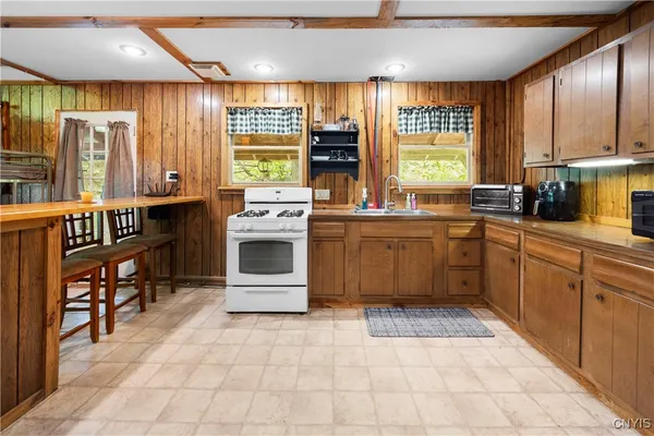 $114,900 | 130 1st Street, Remsen, NY 13438