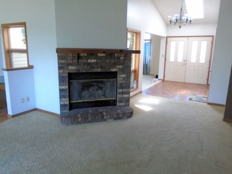 1333 Sunset Terrace Rochelle, IL 61068 - Photo 9 of 20