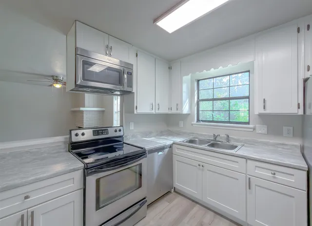 $2,095 | 3245 Whitney Drive West, Tallahassee, FL 32309