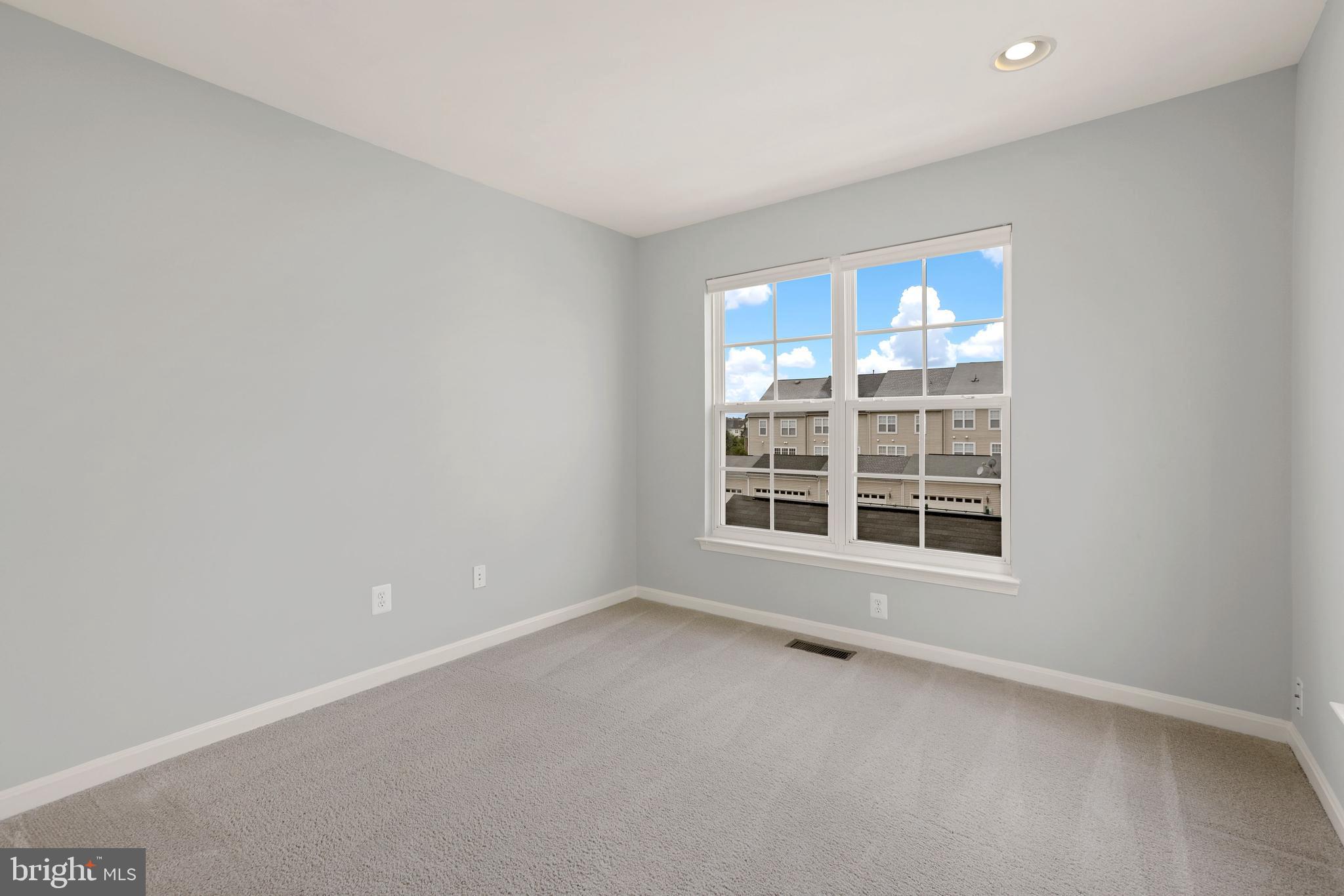 9160 Ribbon Falls Loop Bristow, VA 20136 - Photo 14 of 40 Gallery Image 14
