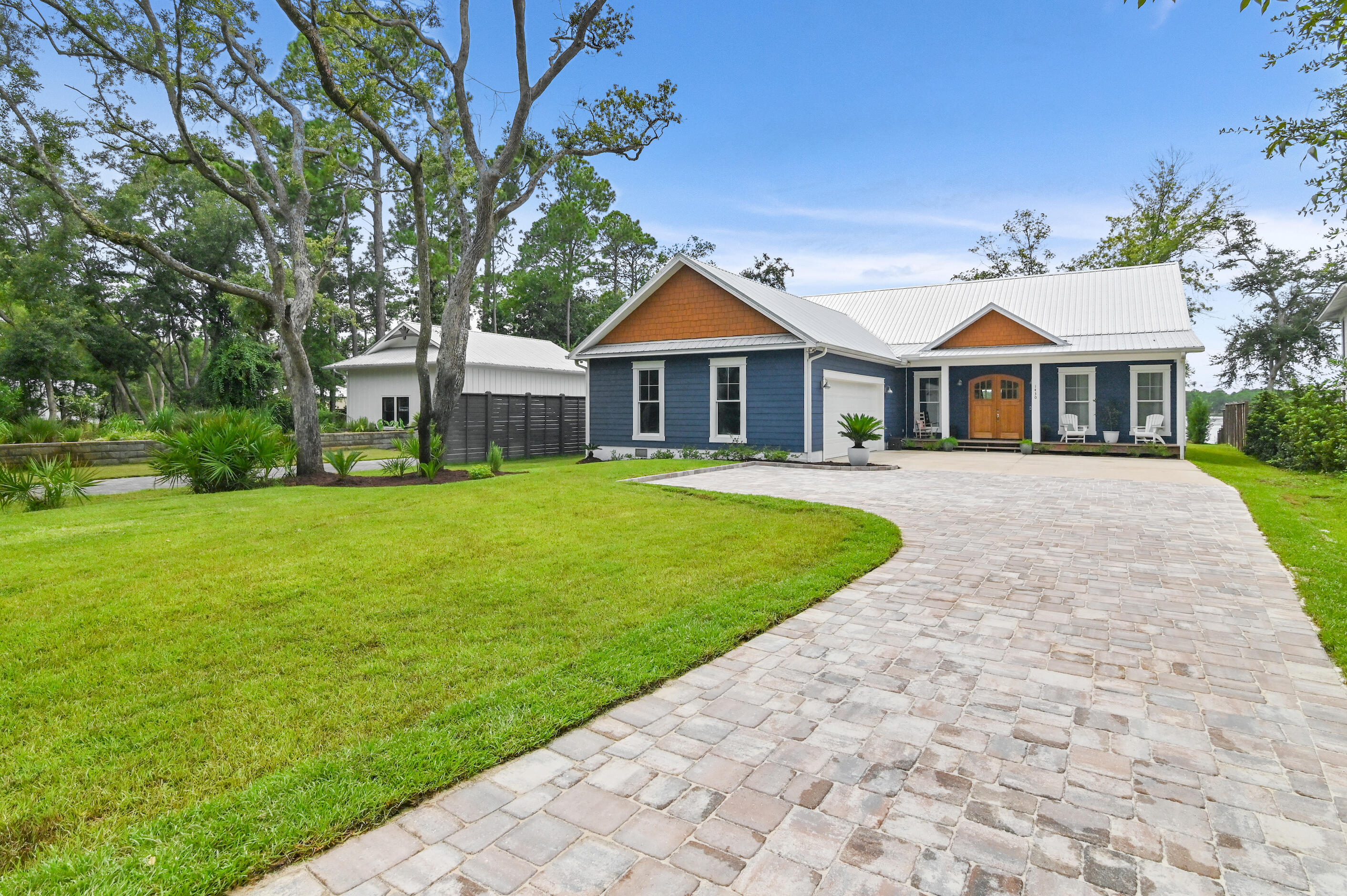 1430 Lagrange Road Freeport, FL 32439 - Photo 4 of 83 .