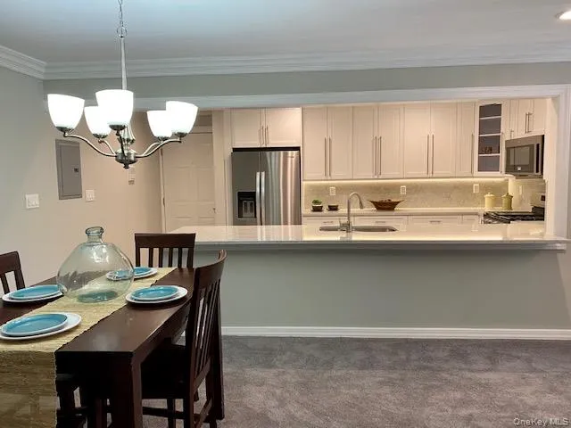 $4,625 | 55 Westwood Drive, Unit 90, Westbury, NY 11590