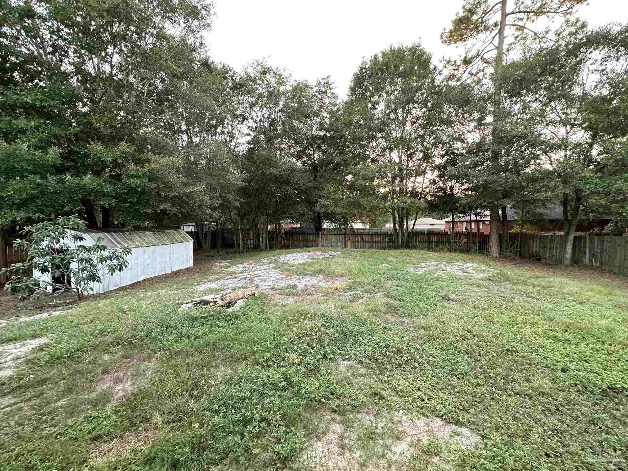 7269 Bogey Lane Milton, FL 32570 - Photo 5 of 22