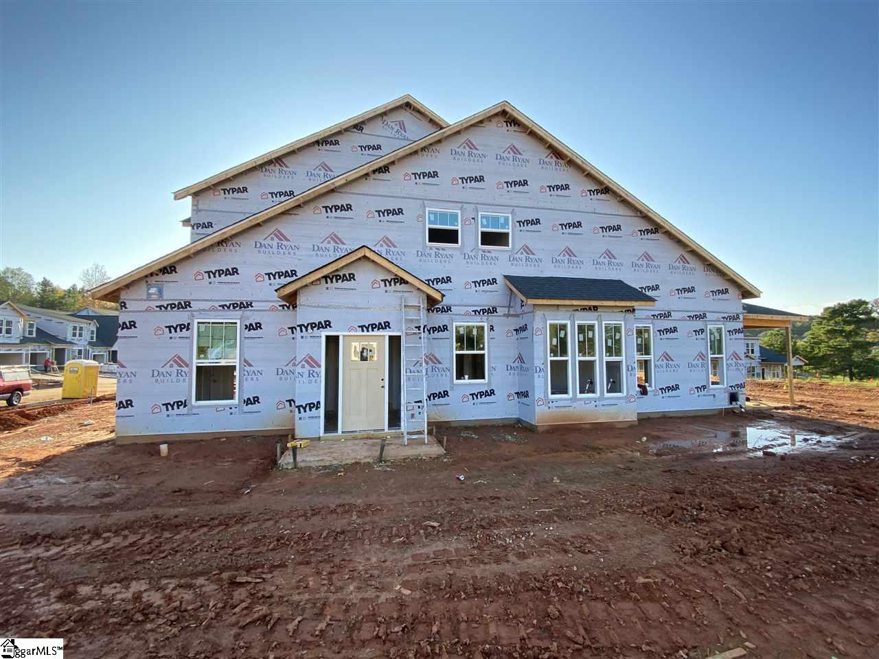114 Tiger Pond Road Easley, SC 29642 - Photo 2 of 33 Gallery Image 2