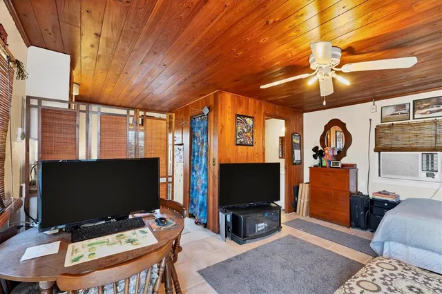 $349,900 | 25 1st Avenue, Englewood, FL 34223