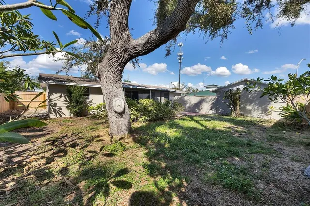 $349,900 | 25 1st Avenue, Englewood, FL 34223