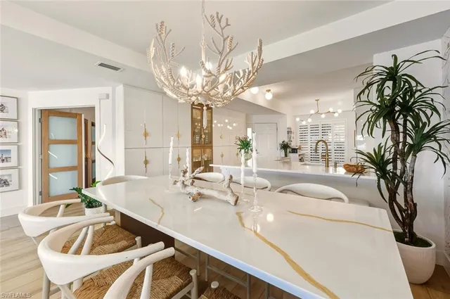 $1,199,000 | 601 La Peninsula Boulevard, Unit 601, Naples, FL 34113