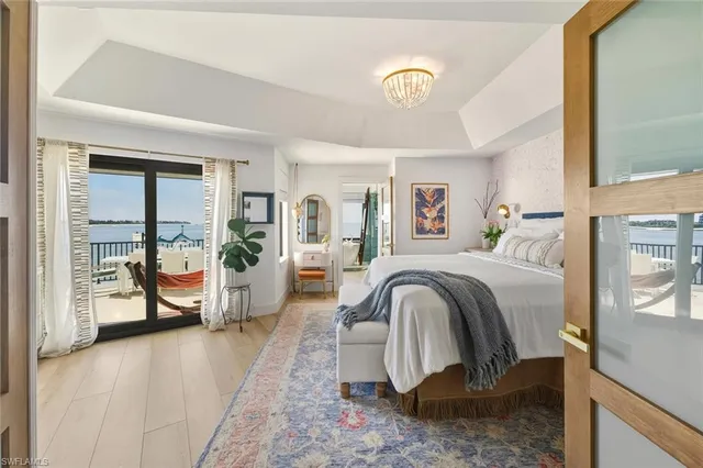 $1,199,000 | 601 La Peninsula Boulevard, Unit 601, Naples, FL 34113