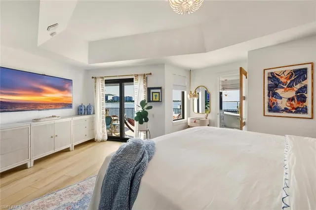 $1,199,000 | 601 La Peninsula Boulevard, Unit 601, Naples, FL 34113