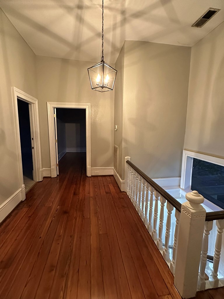 800 2nd Avenue Columbus, GA 31901 - Photo 19 of 30 Upstairs Hallway
