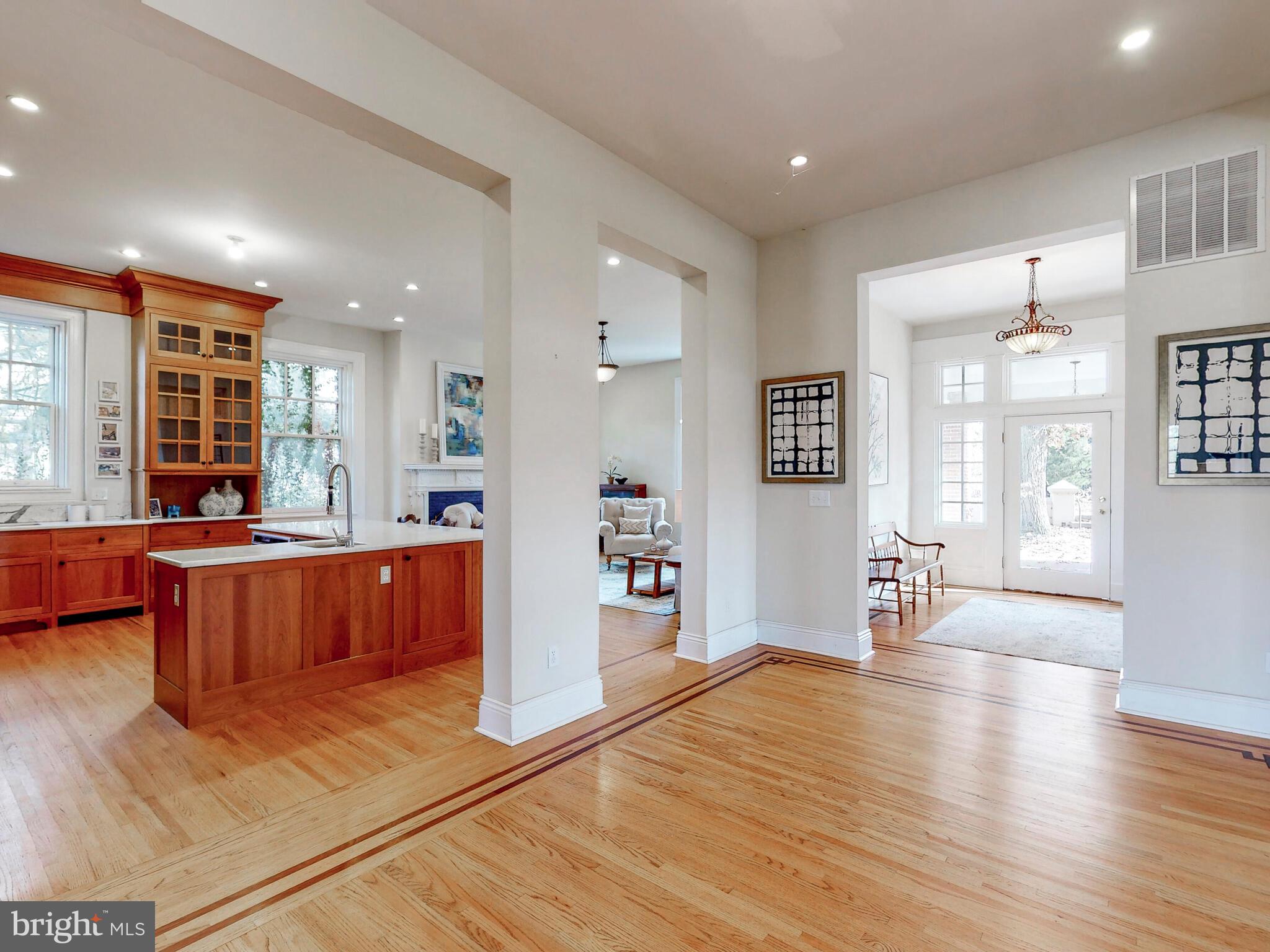 218 Ridgewood Road Baltimore, MD 21210 - Photo 9 of 79