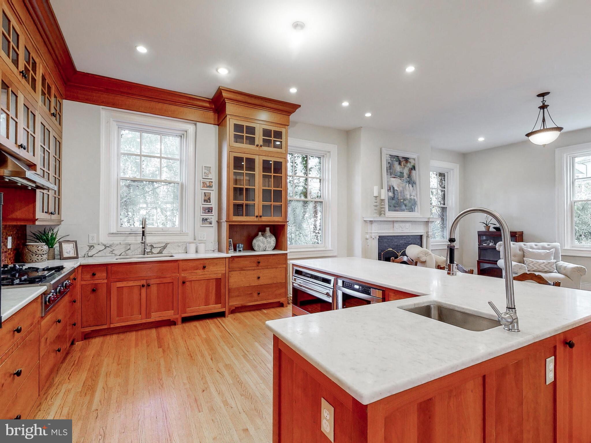 218 Ridgewood Road Baltimore, MD 21210 - Photo 10 of 79