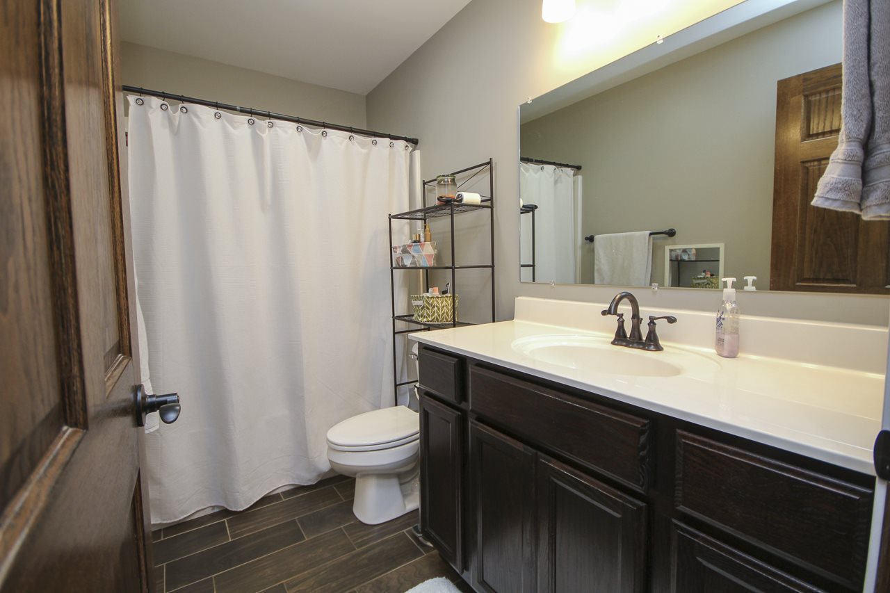 4488 East Millbrook Road Mount Pleasant, MI 48858 - Photo 25 of 38 1875980-24.JPG