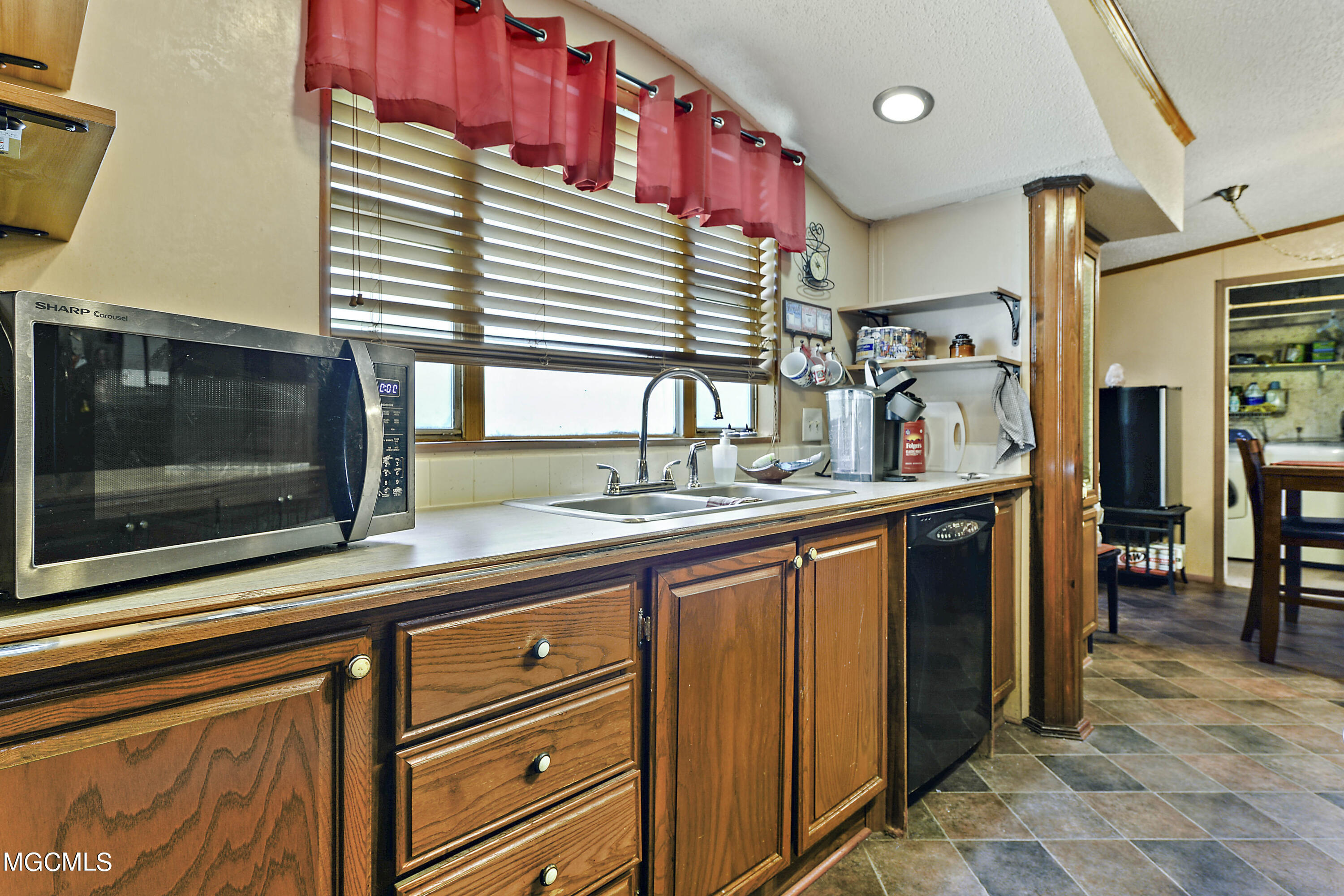 13405 Cox Road Vancleave, MS 39565 - Photo 8 of 39 008