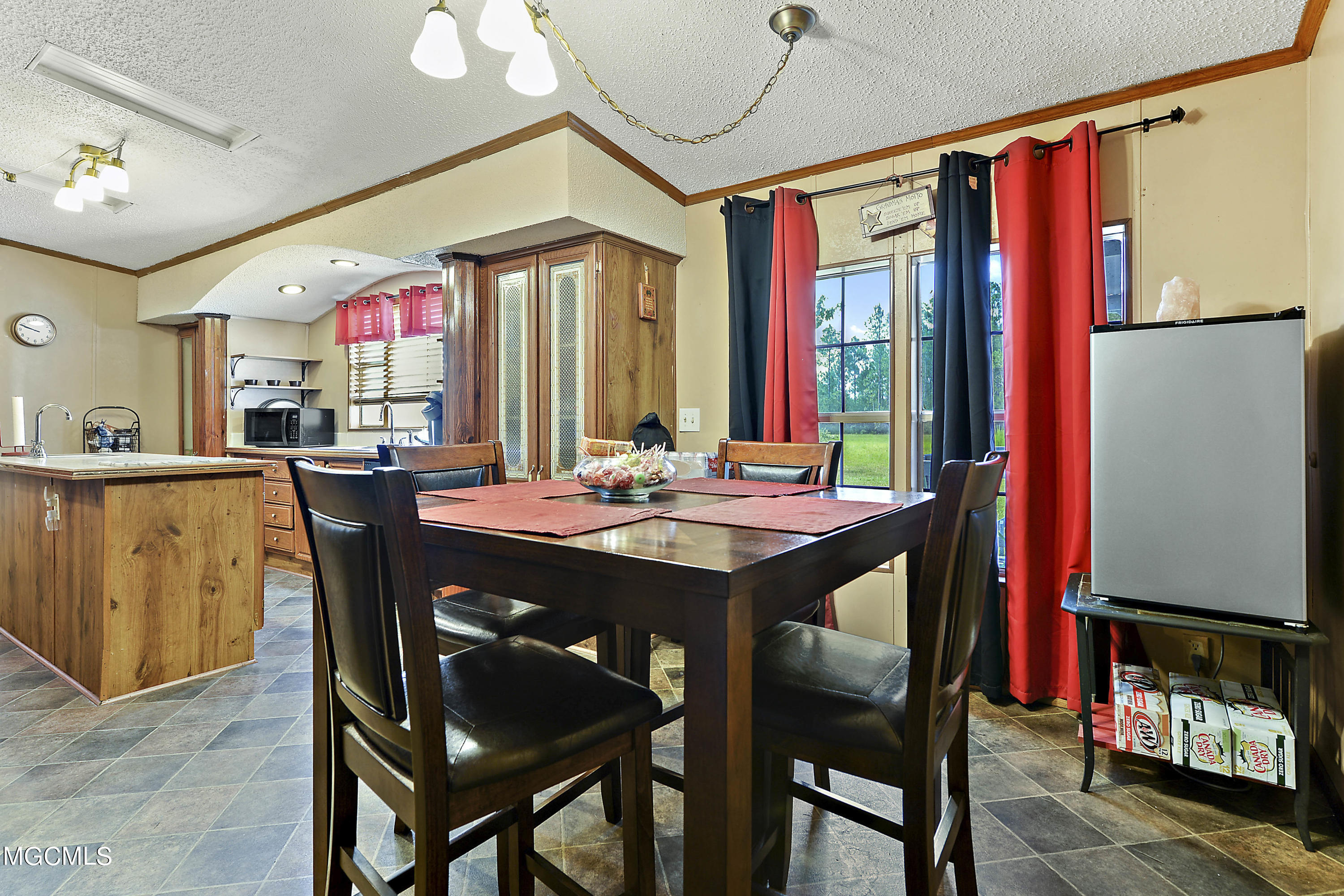 13405 Cox Road Vancleave, MS 39565 - Photo 10 of 39 010