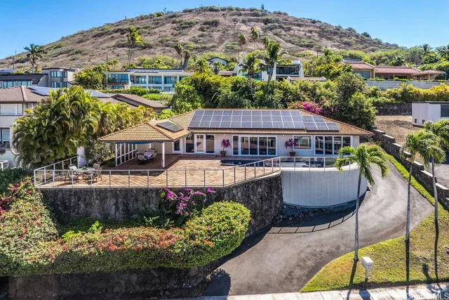 $2,995,000 | 55 Poipu Drive, Honolulu, HI 96825