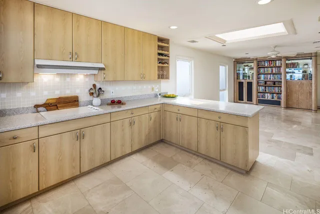 $2,995,000 | 55 Poipu Drive, Honolulu, HI 96825