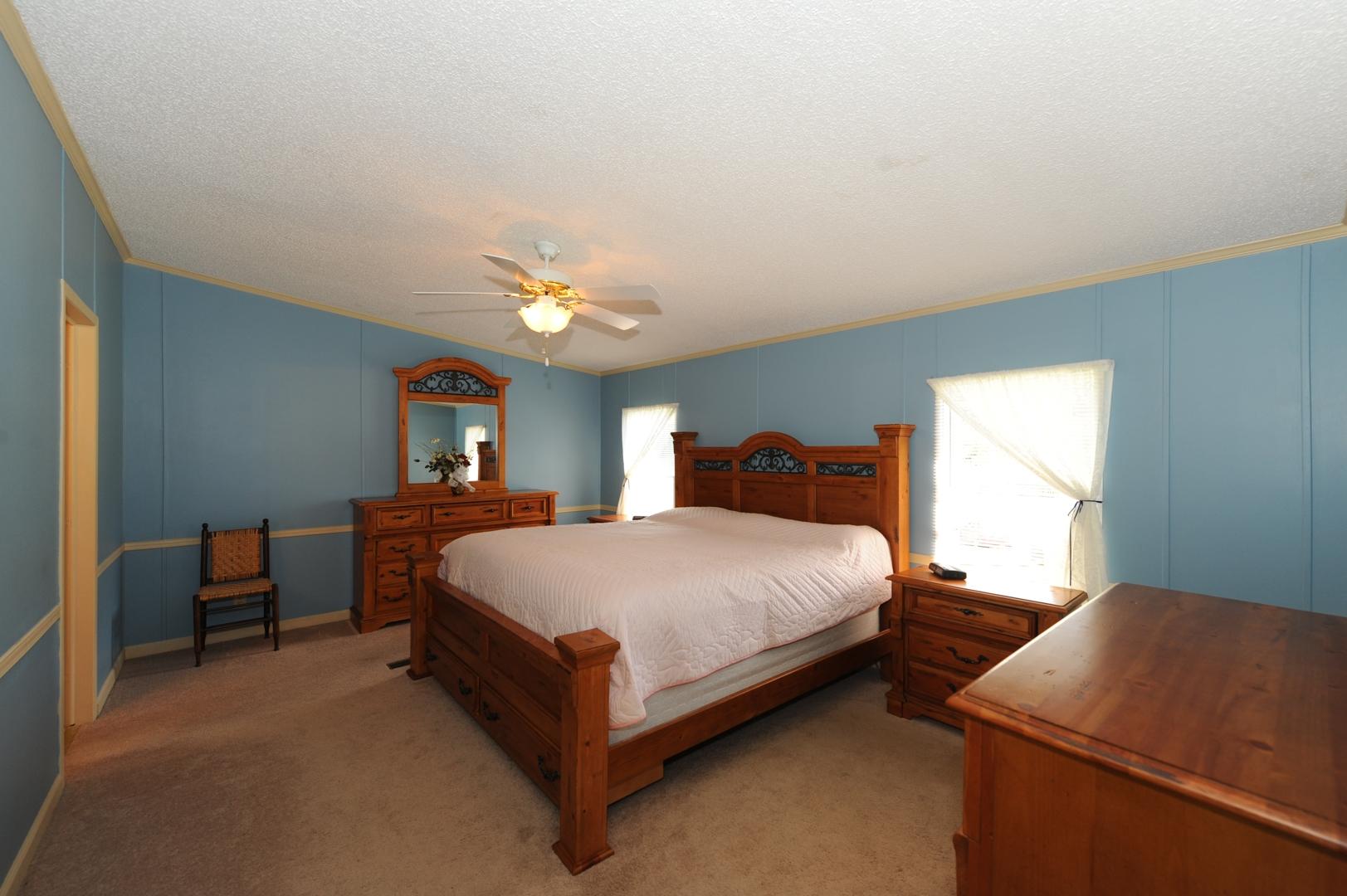 906 South Shiloh Road Seymour, TN 37865 - Photo 17 of 32 Master suite